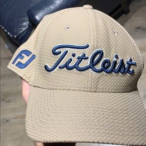 Titleist Pro V1 Tour Golf Hat . Limited Edition